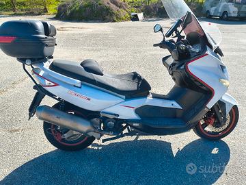 scooter Kymco 300i