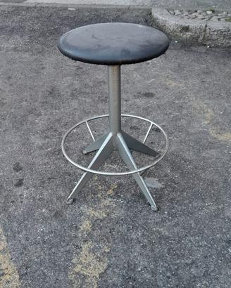 sgabello industriale