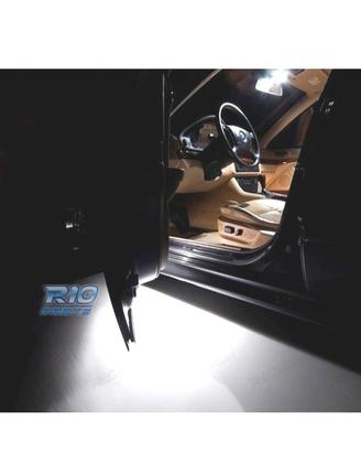 PLAFONI LED LUCE PER PIEDI E PORTE BMW