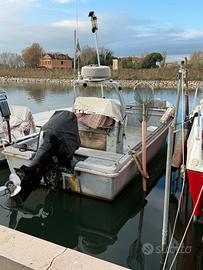 Conero Breeze con motore Suzuki