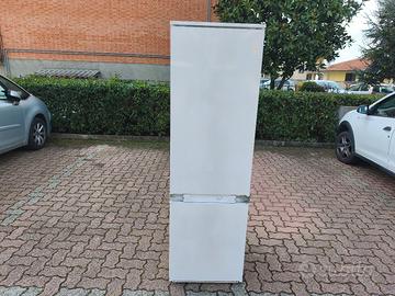 FRIGORIFERO DA INCASSO ARISTON HOTPOINT A+ CONSEGN