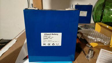 Pacco batteria LiFepo4 200ah 10kw fotovoltaico