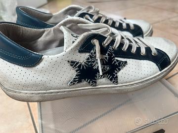 Two star 43 sneaker