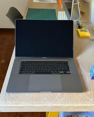 Apple MacBook Pro Touch Bar 16"