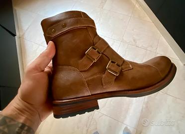 Stivaletti uomo tacco basso