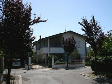 Villetta con giardino settembre