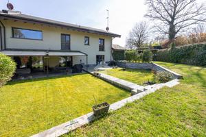 VILLA SINGOLA A MAGENTA