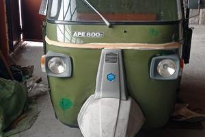 Motocarro Piaggio 600 modello 1977