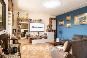 MEDE - TRILOCALE CON BOX AUTO