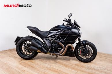 DUCATI DIAVEL 1198 - 2017