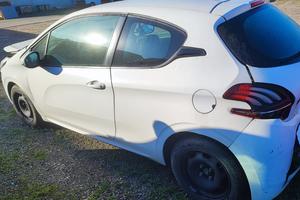 Peugeot 208 1.6 HDI