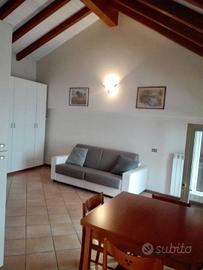 Palazzo / Stabile di 550 m² con 1 locale a Gallara