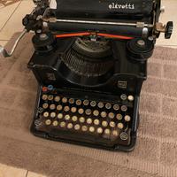 Macchina da scrivere Olivetti M40 d’epoca