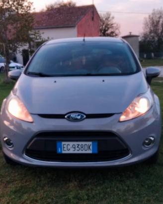 ford fiesta 1.2 benzina  neopatentati  euro5