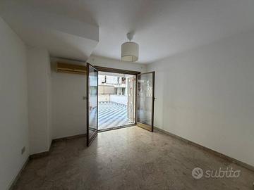 Via Catania: app. di circa 50mq + posto auto e ter