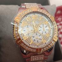 Orologio da donna Guess.