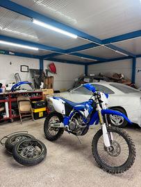 Yamaha WRF 450 Motard + Kit Enduro Targata