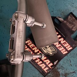 SUPPORTI ATTACCHI MANUBRIO DA 28MM SUZUKI 