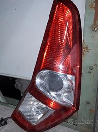 STOP FANALE POSTERIORE DESTRO SUZUKI Splash 1Â° Se