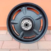 Cerchio in lega posteriore Harley Davidson xl883c