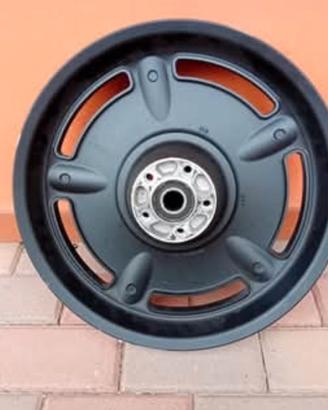Cerchio in lega posteriore Harley Davidson xl883c