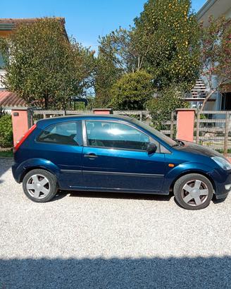 Ford  Fiesta 1400 turbo diesel anno 2003 171.800km