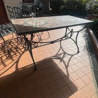 Tavolo da giardino