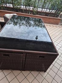 set da giardino salvaspazio a cubo in polyrattan. 