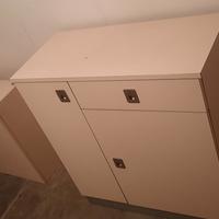 mobiletto da bagno con pensile vintage
