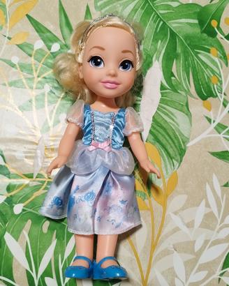 Disney Bambola Principessa Cenerentola 