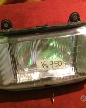 Faro anteriore yamaha