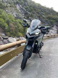 Ducati Multistrada 950 S con tris di valige ori