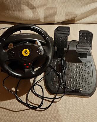 Volante e pedaliera Thrustmaster Ferrari