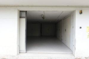 Magazzino/garage/deposito