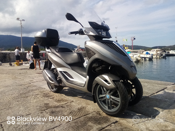 Piaggio MP3 300 i.e. Yourban