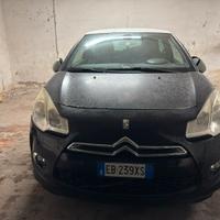 DS3 JUST BLACK  155 cv SO CHIC
