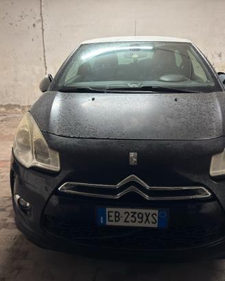 DS3 JUST BLACK  155 cv SO CHIC