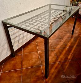 Tavolo in ferro da giardino