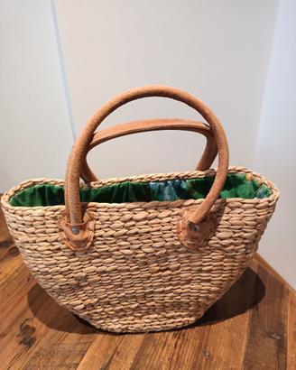 borsa da spiaggia in paglia