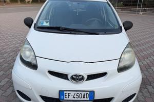 Toyota Aygo 1.0 12V VVT-i 5 porte Sol Connect