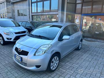 Toyota Yaris 1.0 CV69 5PORTE