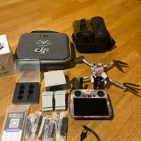 Dji mini 4 pro fly more combo cat. C1 in garanzia