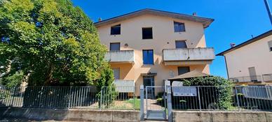 3 LOCALI A MEDESANO