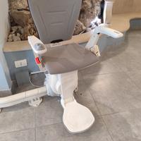 Sedia mobile montascale con rotaia
