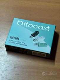Ottocast Mini Flow Adattatore CarPlay wireless2025