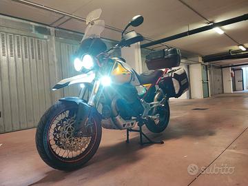 Moto guzzi v85tt evocative graphics 2021