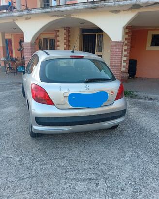 Peugeot 207 1.4 5 posti - Benzina/GPL - Anno 2007