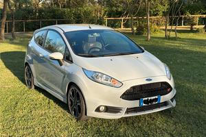 Ford Fiesta ST200