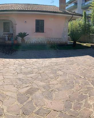 Villa bifamiliare in via virgilio testa