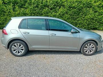 Volkswagen Golf 7 1.6 TDI confortline 2013